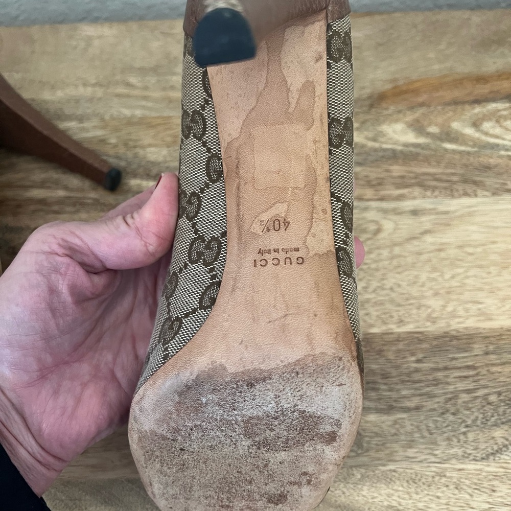 Gucci signature logo pumps - Picture 6 of 6